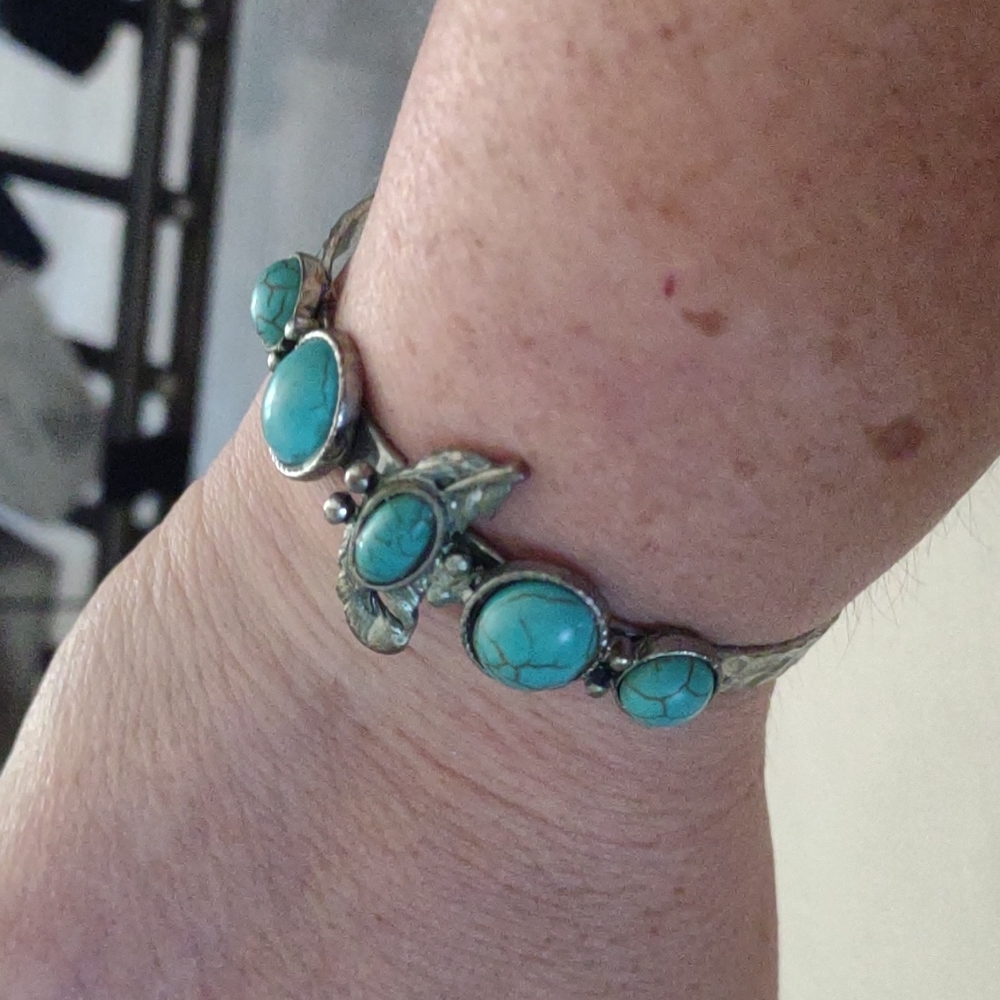 Silver turquoise sleek cuff bracelet
